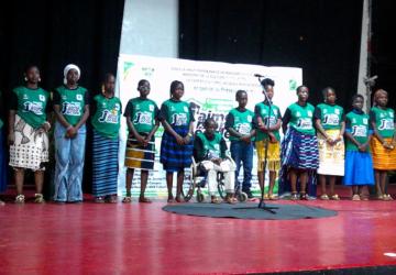 Bouaké : la 4e édition du concours de slam « J’aime Mon École » consacre les talents de la parole engagée