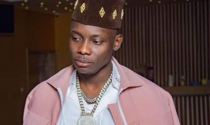 Sidiki Diabaté : le grand concert d’Abidjan annulé, entre contraintes et polémique
